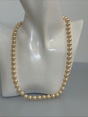 Marvella Cream Pearl Necklace - Elegant​​